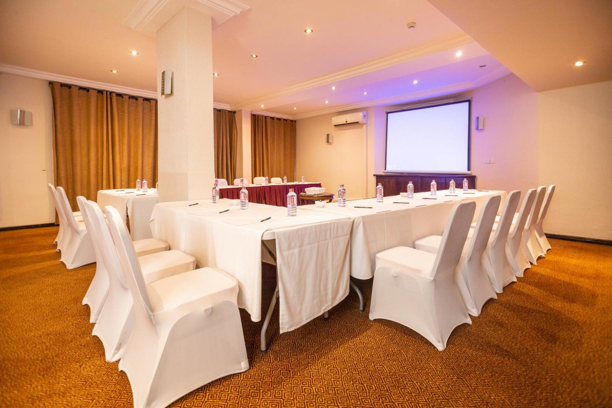 The African Regent Hotel Akra Dış mekan fotoğraf